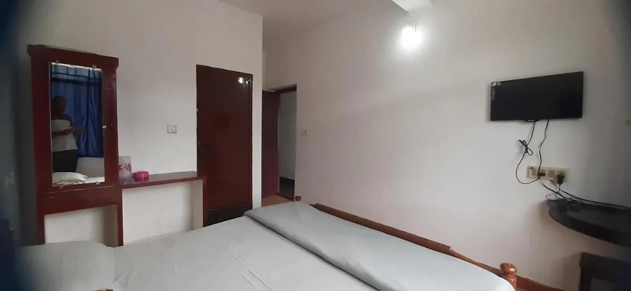 Durga Budget Stay Munnar